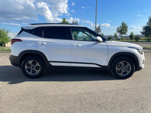 2020 Kia Seltos I, белый, 1600000 рублей - вид 3