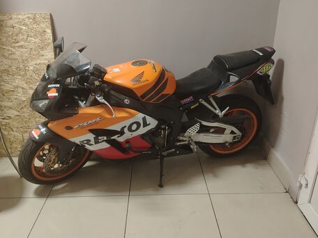 2005 Honda CBR 1000 RR/RA Fireblade, оранжевый, 550000 рублей, вид 3