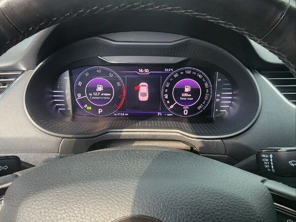 2018 Skoda Octavia III (A7) Рестайлинг, серый, 1920000 рублей - вид 4