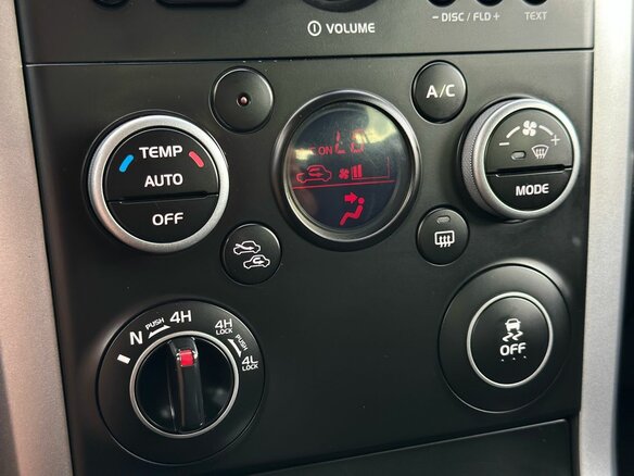 2014 Suzuki Grand Vitara II Рестайлинг 2, белый - вид 16