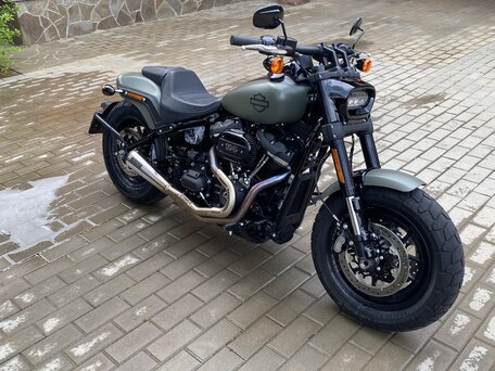 2021 Harley-Davidson Fat Bob, зелёный, 2250000 рублей, вид 1