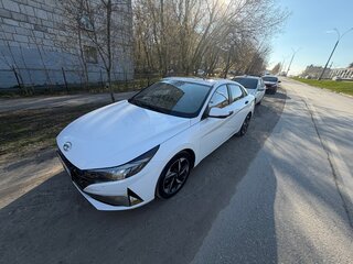 2021 Hyundai Elantra VII (CN7), белый, 2000000 рублей, вид 2