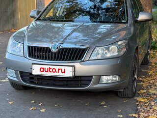2013 Skoda Octavia II (A5) Рестайлинг, бежевый, 1050000 рублей, вид 3