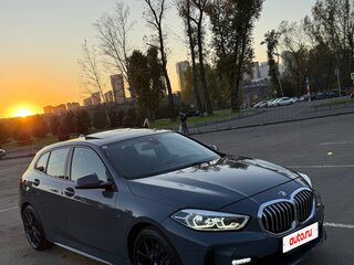 2019 BMW 1 серии 116d III (F40), серый, 2900000 рублей, вид 4