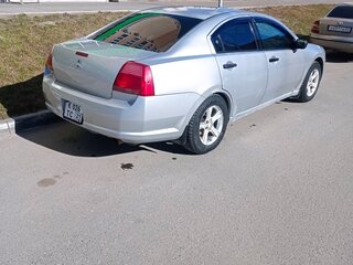 2004 Mitsubishi Galant IX, серебристый, 330000 рублей, вид 3