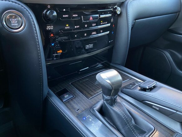 2021 Lexus LX 570 III Рестайлинг 2, белый, 8450000 рублей - вид 21
