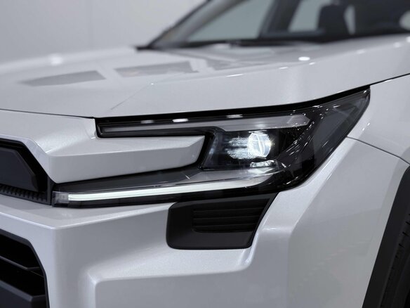 2026 Toyota RAV4 VI (XA60), белый - вид 4