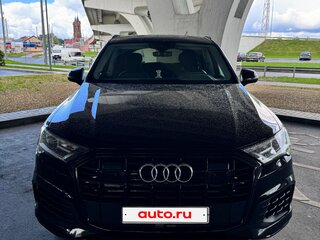 2020 Audi Q7 55 TFSI II (4M) Рестайлинг, чёрный, 3520000 рублей, вид 3