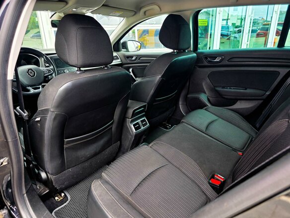 2018 Renault Megane IV, чёрный, 1075000 рублей - вид 13