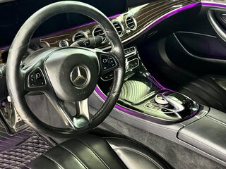 2016 Mercedes-Benz E-Класс 200 V (W213, S213, C238), чёрный, 2600000 рублей, вид 4