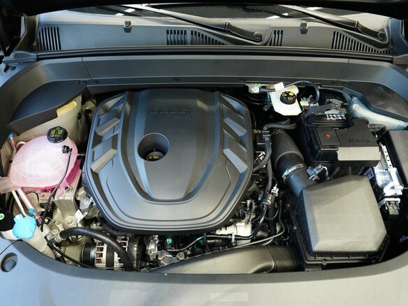 2026 Geely Monjaro I, чёрный, 4954990 рублей - вид 10