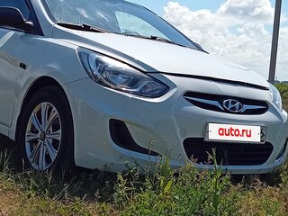 2011 Hyundai Solaris I, белый, 450000 рублей, вид 4