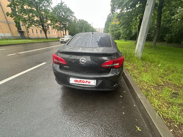 2012 Opel Astra J Рестайлинг, чёрный, 520000 рублей - вид 2