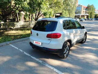 2011 Volkswagen Tiguan I Рестайлинг, белый, 1000000 рублей, вид 4