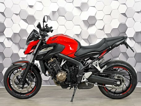 2019 Honda CB 650F, красный, 755000 рублей, вид 4