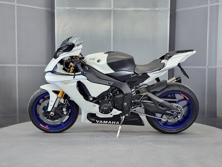 2019 Yamaha YZF-R1, белый, 1619000 рублей, вид 5