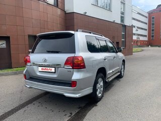 2012 Toyota Land Cruiser 200 Series Рестайлинг 1, серебристый, 3700000 рублей, вид 5