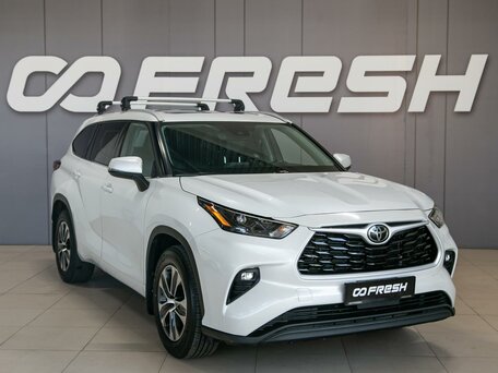 Toyota Highlander IV (XU70)
