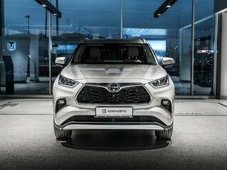 2025 Toyota Highlander IV (XU70), серебристый, 6390000 рублей, вид 2