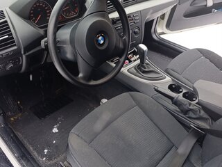 2011 BMW 1 серии 116i I (E81/E82/E87/E88) Рестайлинг, белый, 1300000 рублей, вид 5