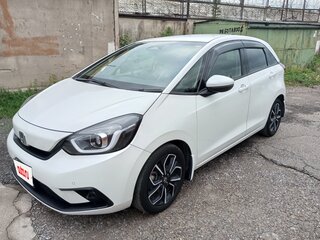 2020 Honda Fit IV, белый, 1330000 рублей, вид 4