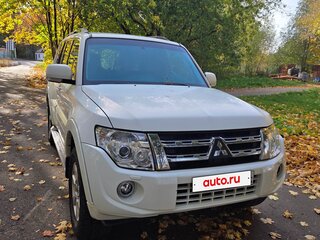 2012 Mitsubishi Pajero IV Рестайлинг 1, белый, 1778000 рублей, вид 1