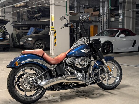 2012 Harley-Davidson Fat Boy, синий, 1280000 рублей - вид 3