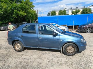 2014 Renault Logan I Рестайлинг, синий, 240000 рублей, вид 2