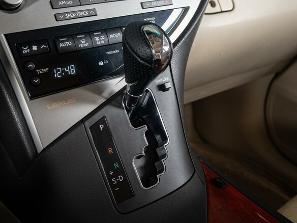 2011 Lexus RX 270 III, бежевый - вид 14