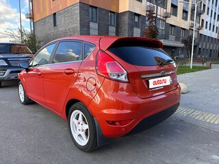 2015 Ford Fiesta Mk6 Рестайлинг, красный, 900000 рублей, вид 3