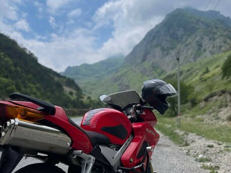 2004 Honda VFR 800, красный, 490000 рублей, вид 3