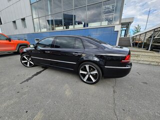 2013 Volkswagen Phaeton 5-Seater I Рестайлинг, чёрный, 2900000 рублей, вид 3