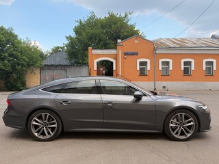 2021 Audi A7 45 TFSI II (4K), серый, 5250000 рублей, вид 4