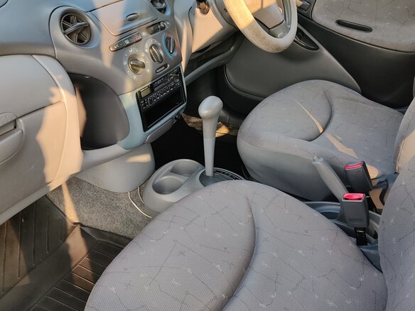 1999 Toyota Vitz I (P10), серебристый - вид 7