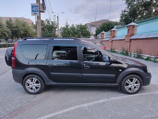 2017 Lada (ВАЗ) Largus Cross I, чёрный, 600000 рублей, вид 1