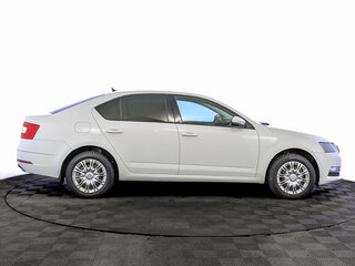 2019 Skoda Octavia III (A7) Рестайлинг, белый, 1659000 рублей, вид 4