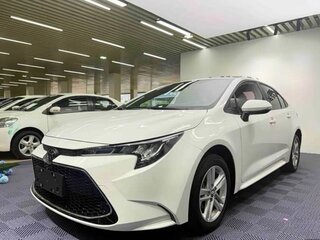 2023 Toyota Levin XII (E210) Рестайлинг, белый, 1525000 рублей, вид 3