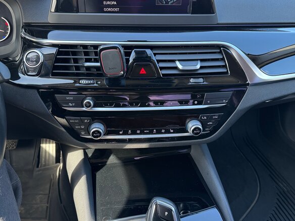 2017 BMW 5 серии 520d VII (G30/G31/G38), серый, 2590000 рублей - вид 9