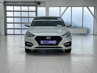 2019 Hyundai Solaris II, серебристый, 1350000 рублей, вид 2