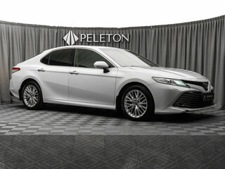 2019 Toyota Camry VIII (XV70), белый, 2590000 рублей, вид 2