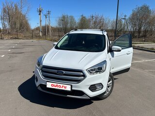 2018 Ford Kuga II Рестайлинг, белый, 1600000 рублей, вид 1