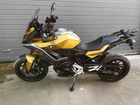 2020 BMW F 900 XR, золотистый, 785000 рублей, вид 2