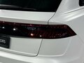 2020 Audi Q8 50 TDI I (4M), белый, 7990000 рублей - вид 9