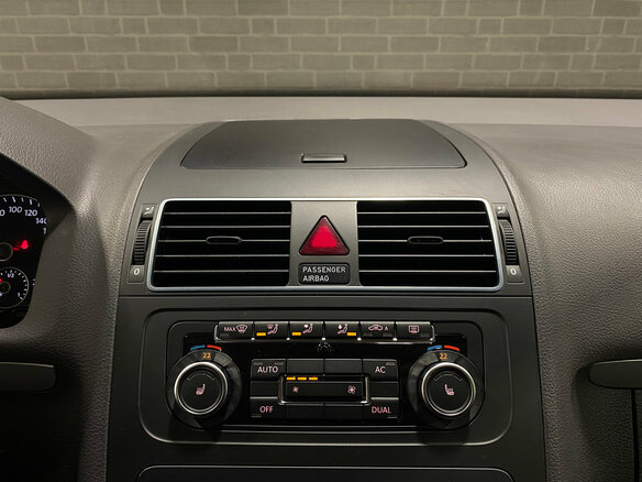 2010 Volkswagen Touran I Рестайлинг 2, серый - вид 13