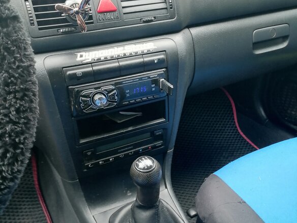 2001 Skoda Octavia I (A4) Рестайлинг, синий - вид 4