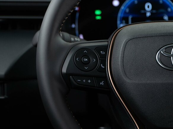 2025 Toyota Corolla Cross I Рестайлинг, серый, 3575000 рублей - вид 14