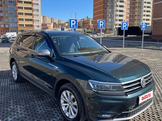 2019 Volkswagen Tiguan Allspace II, зелёный, 2500000 рублей, вид 3