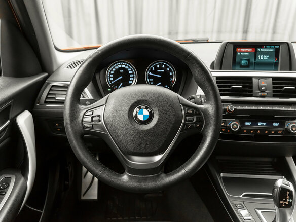 2017 BMW 1 серии 118i II (F20/F21) Рестайлинг, красный - вид 9