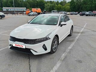 2021 Kia K5 III, белый, 2450000 рублей, вид 2