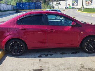 2014 Chevrolet Aveo II, красный, 501000 рублей, вид 3